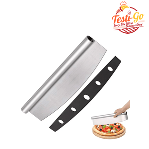 Pizza cutter from testigo